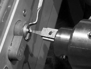 Tınaztepe'de kapı açma hizmeti